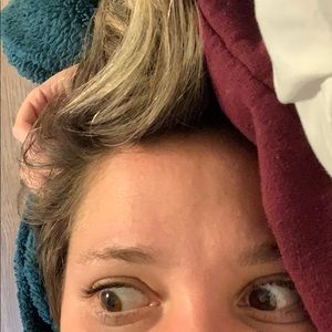 Meet your Posher, Sharaya